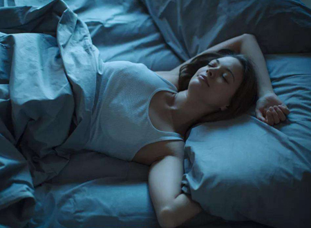 女人睡觉磨牙风水说法